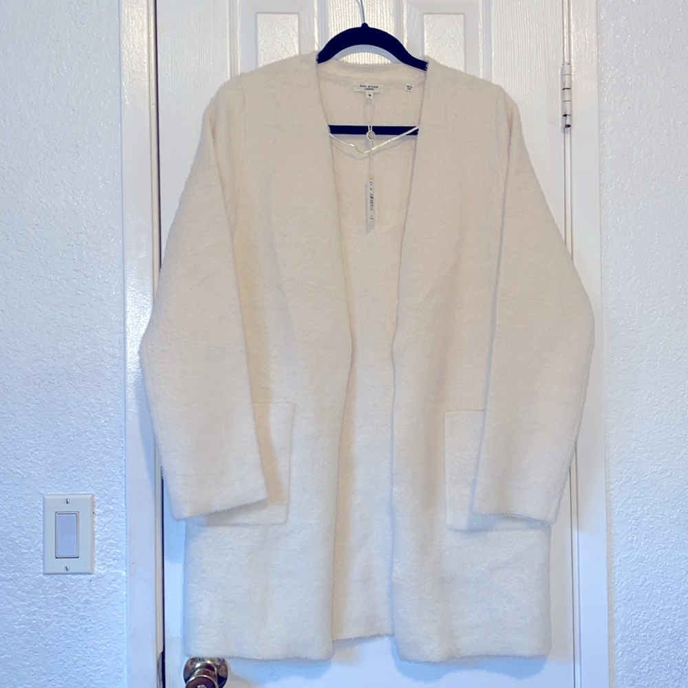 Sweater/ cardigan